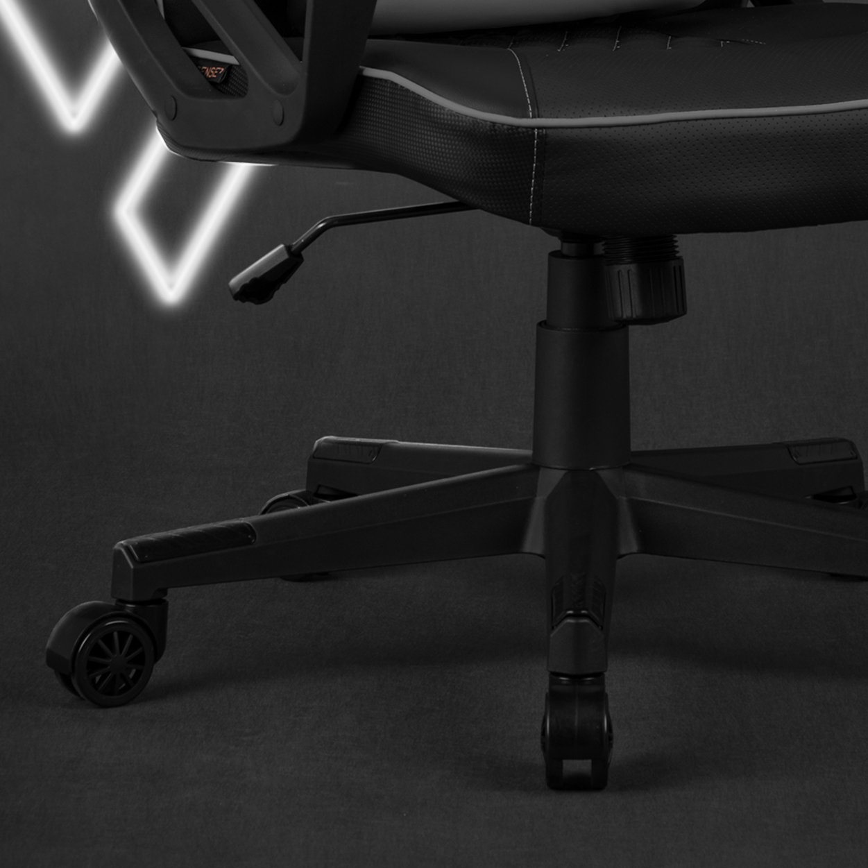 Каркас ігрового крісла SENSE7 Knight