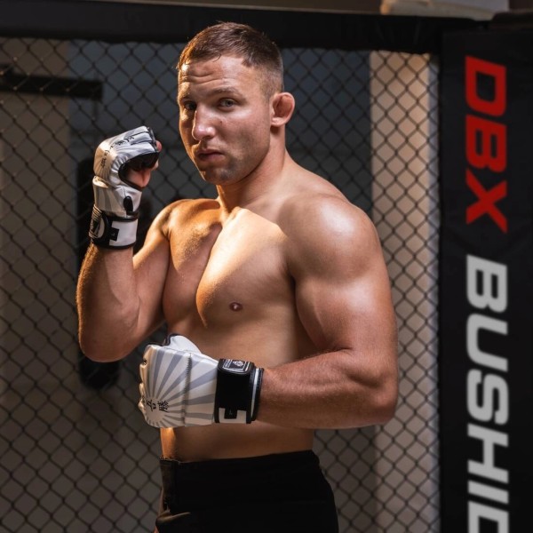 Рукавички MMA DBX BUSHIDO JAPAN Valor Series M