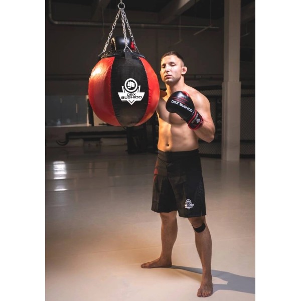 Боксерська груша DBX BUSHIDO SK30 30кг, чорно-червона