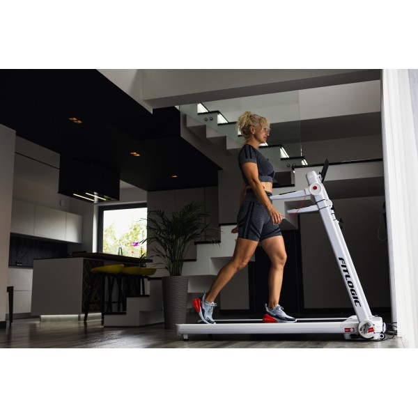 Бігова доріжка FitLogic T116W+
