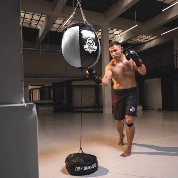 Боксерська груша DBX BUSHIDO SK30 30кг, чорно-біла