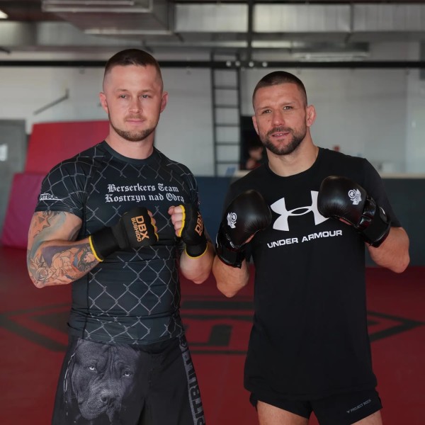 Рукавички MMA для спарингу DBX Bushido Warrior Black Legacy Series M