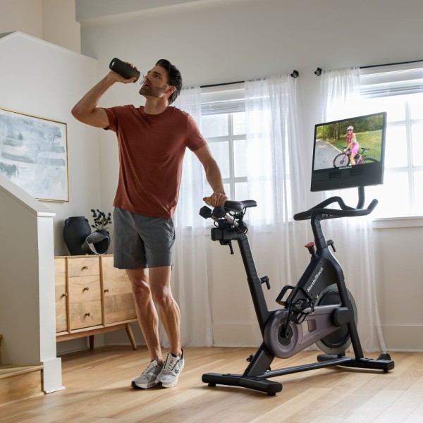 Спінбайк NordicTrack 24 Studio Bike