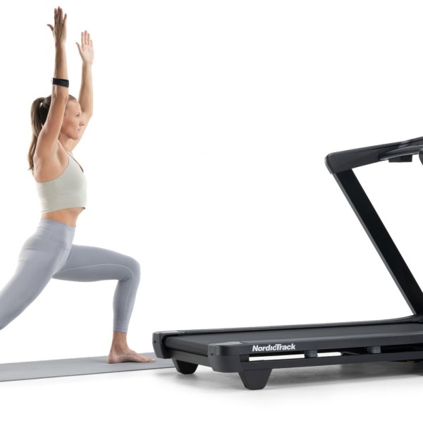 Бігова доріжка NordicTrack T Series 8