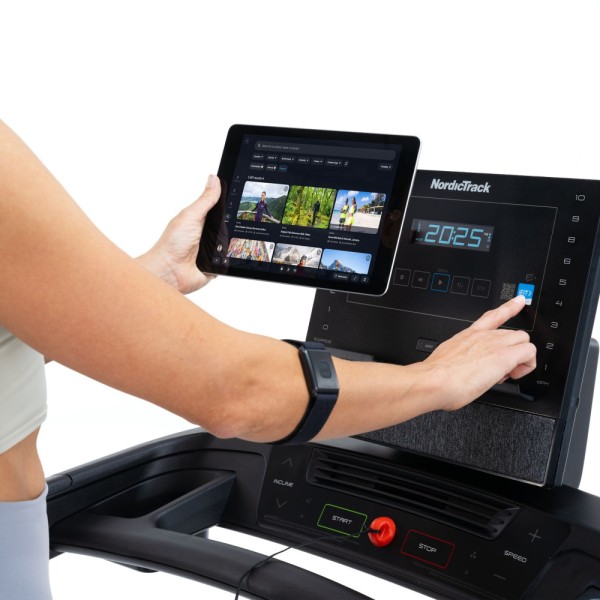 Бігова доріжка NordicTrack T Series 8