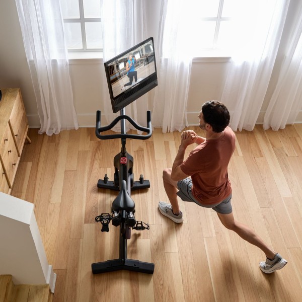 Спінбайк NordicTrack 24 Studio Bike NTEX24125