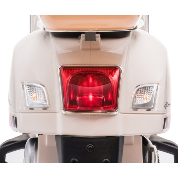 Мотоцикл акумулятоний Milly Mally Vespa GTS Super білий