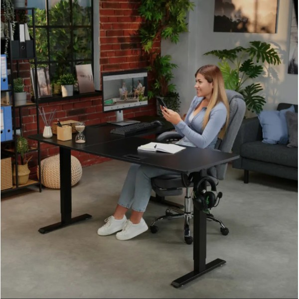 Комп'ютерний кутовий стіл Di Volio Montaro з регульованою висотою чорний