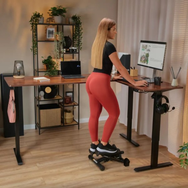 Комп'ютерний кутовий стіл Di Volio Trani з регульованою висотою коричневий