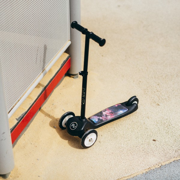 Дитячий самокат HLB1503 Space Nils Fun, чорний