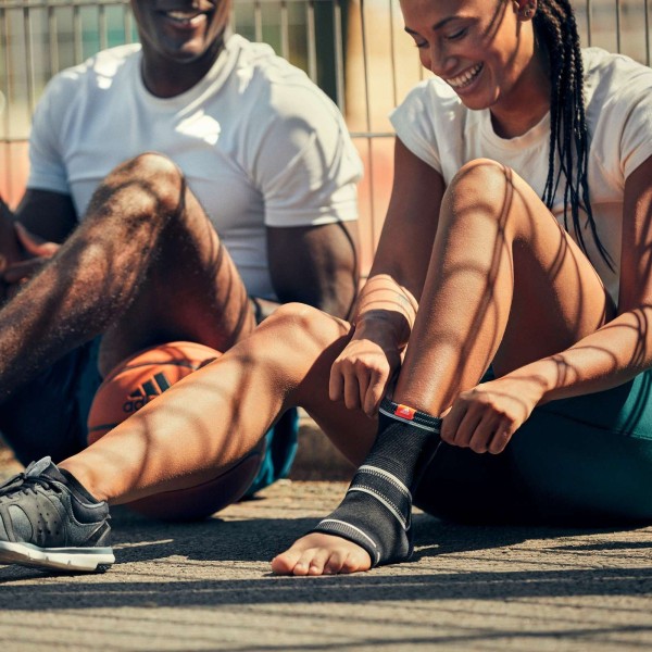 Стабілізуюча опора на гомілковостопний суглоб Adidas, L