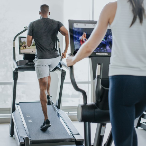 Бігова доріжка Freemotion Incline Trainer i22.9, професійна