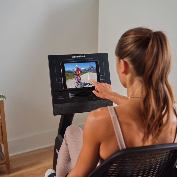 Горизонтальний велотренажер магнітний NordicTrack G LE