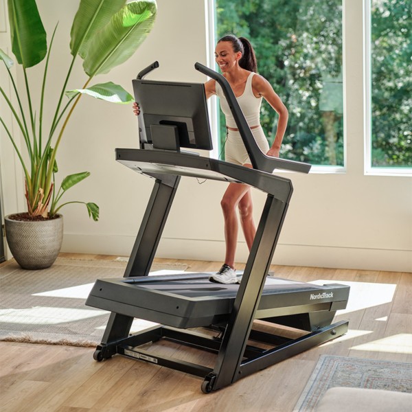 Бігова доріжка NordicTrack X24 для інтенсивних тренувань