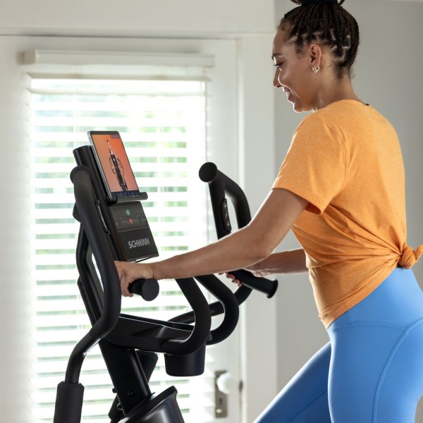 Велотренажер Schwinn 590E Elliptical