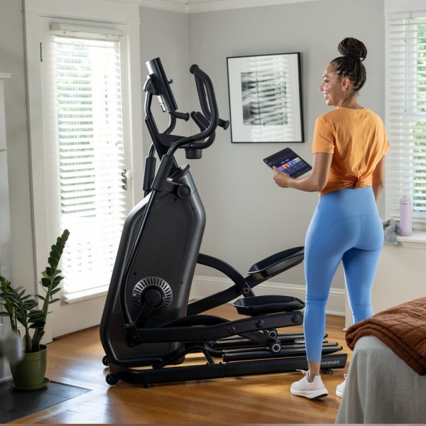 Велотренажер Schwinn 590E Elliptical