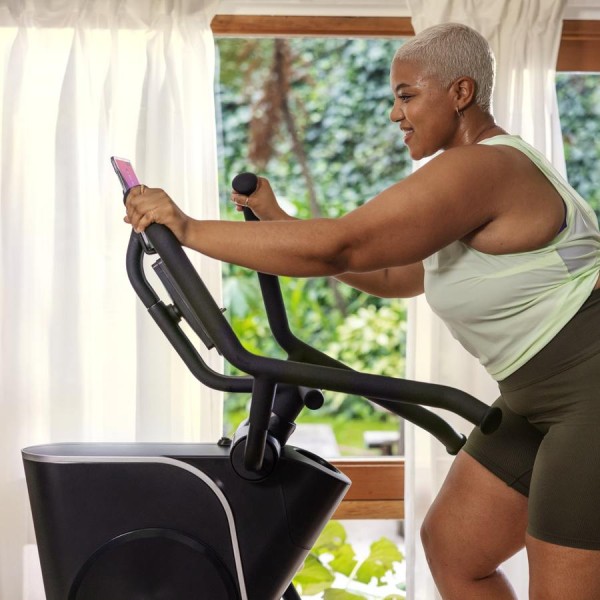 Еліптичний тренажер Bowflex Max Trainer SEi