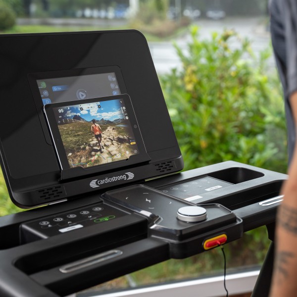 Бігова доріжка складана Cardiostrong TX50