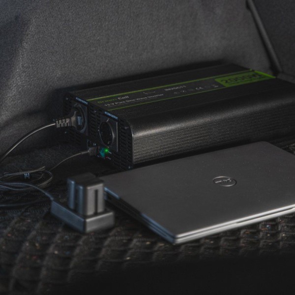 Автомобільний інвертор з 24В на 220В Green Cell Pro 500W/1000W з USB (INVGC04)