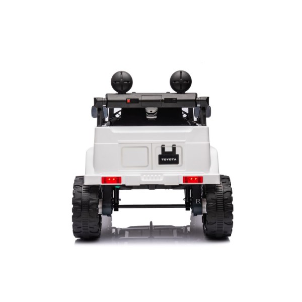 Машинка на акумуляторі Lean Cars Toyota FJ 4x4 білий