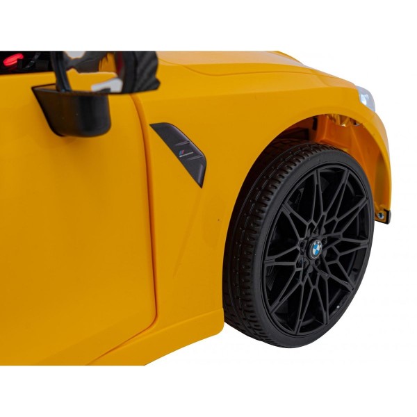 Автомобіль на акумуляторі BMW M4, жовтий