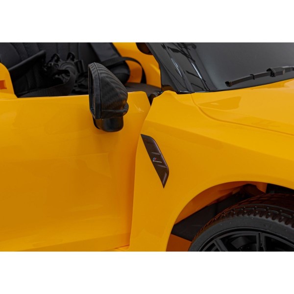 Автомобіль на акумуляторі BMW M4, жовтий