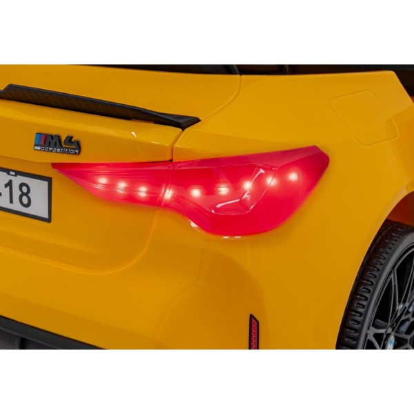 Автомобіль на акумуляторі BMW M4, жовтий