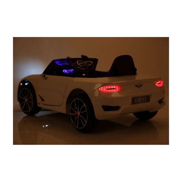 Автомобіль на акумуляторі Bentley EXP 12, білий