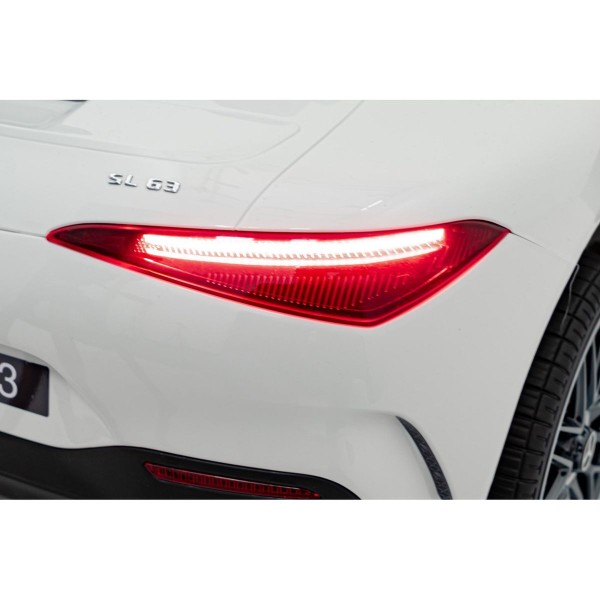 Автомобіль на акумуляторі Mercedes Benz AMG SL63, білий