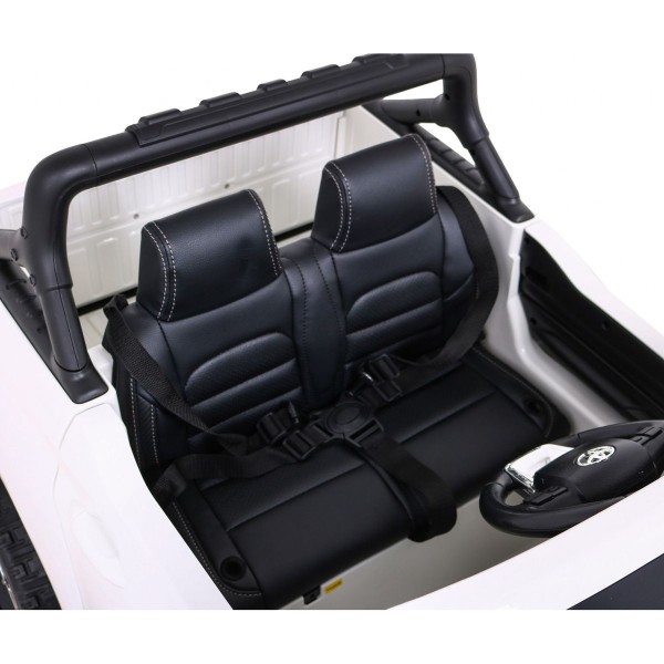 Джип на акумуляторі 4x4 Toyota Hilux, білий