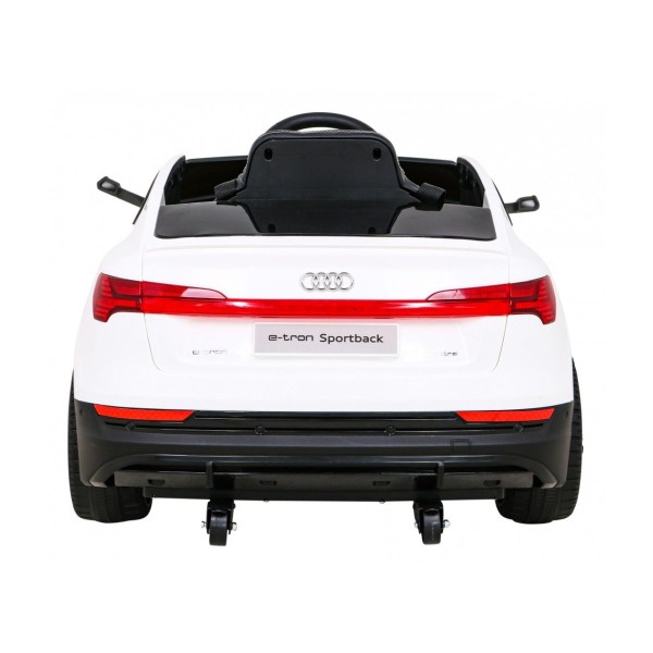 Автомобіль на акумуляторі  4x4 Audi E-Tron Sportback, білий