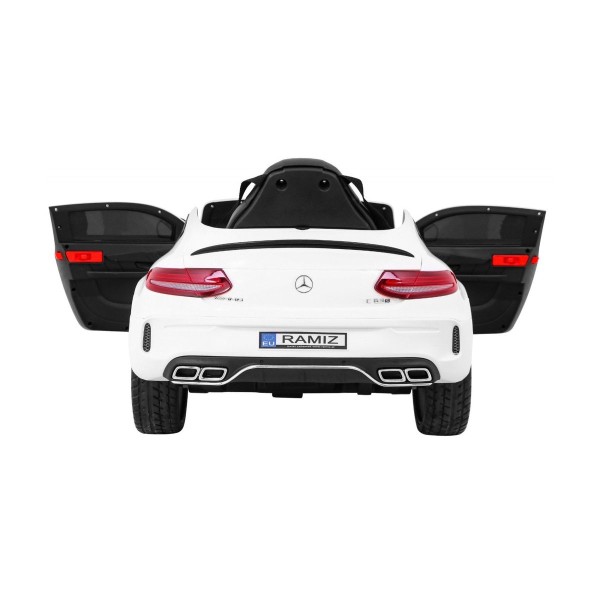 Автомобіль на акумуляторі Mercedes Benz C63 AMG, білий