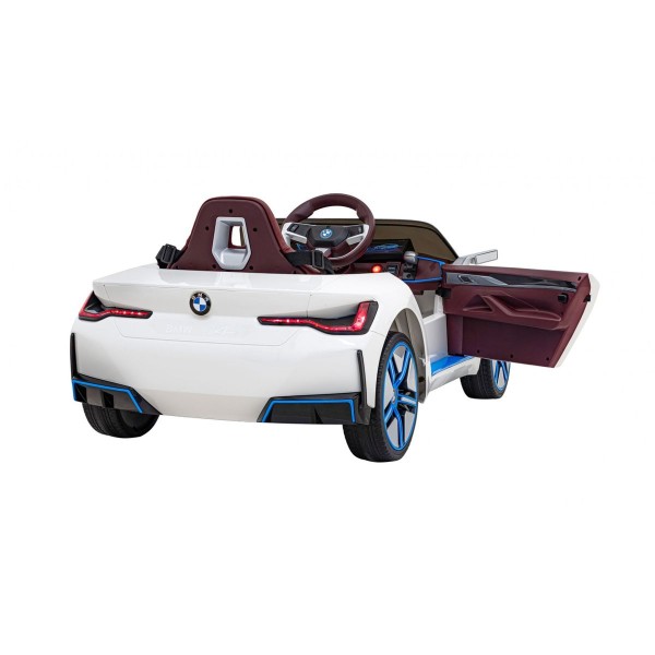 Автомобіль на акумуляторі BMW i4, білий
