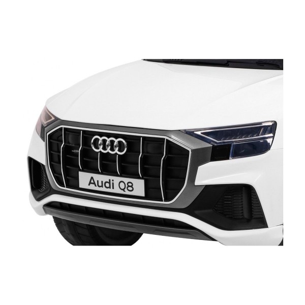 Автомобіль на акумуляторі Audi Q8 Lift, білий