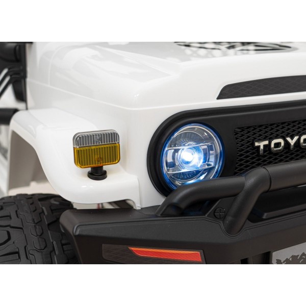 Джип на акумуляторі 4x4 Toyota FJ Cruiser, білий