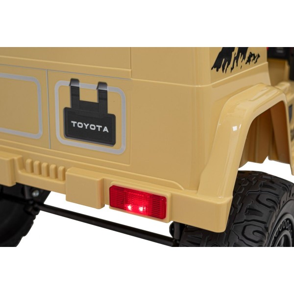Джип на акумуляторі 4x4 Toyota FJ Cruiser, бежевий