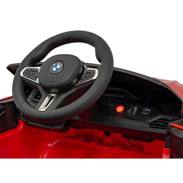 Автомобіль на акумуляторі BMW M4, червоний