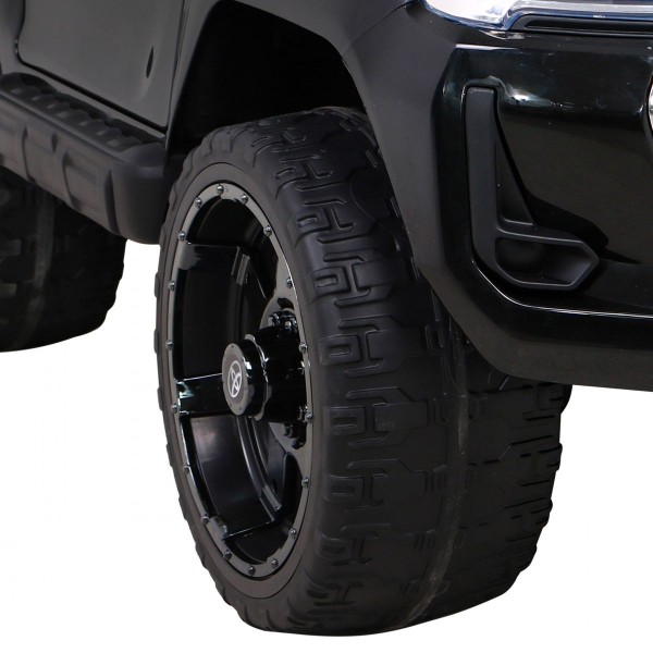 Джип на акумуляторі 4x4 Toyota Hilux, чорний