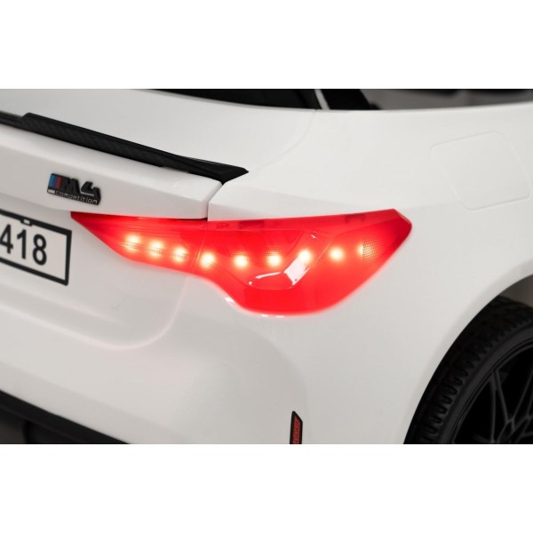 Автомобіль на акумуляторі BMW M4, білий