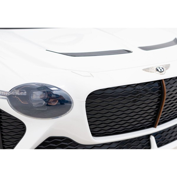 Автомобіль на акумуляторі Bentley Bacalar, білий