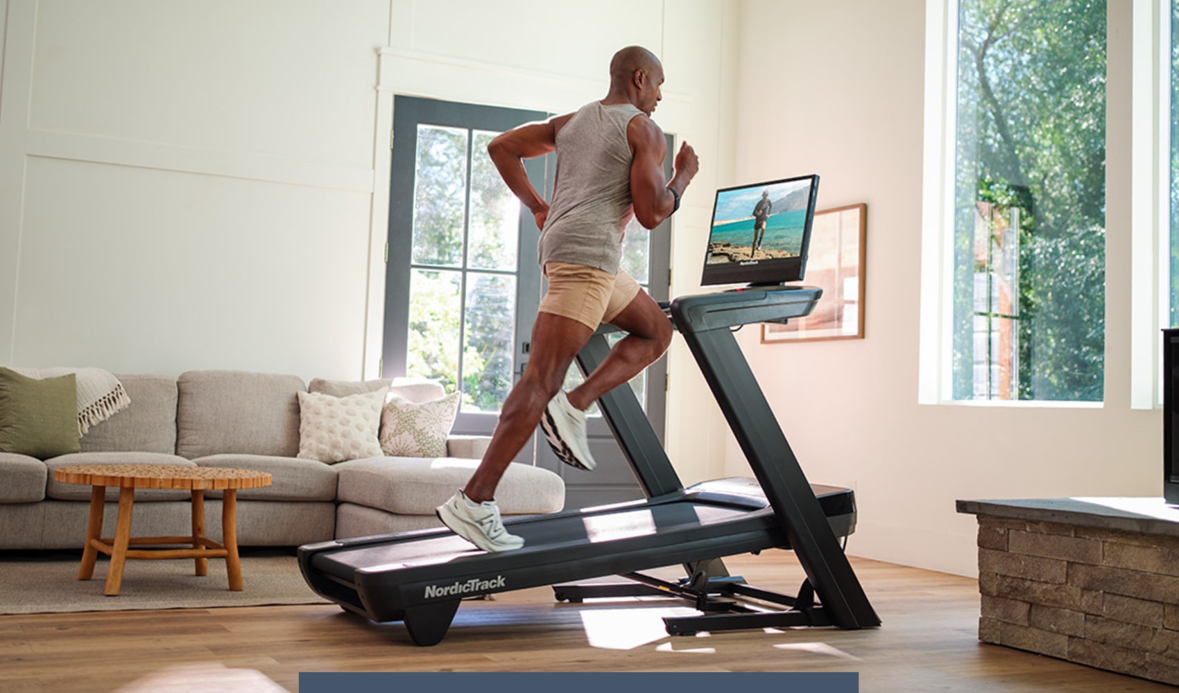 Нахил бігової доріжки NordicTrack Commercial 2450