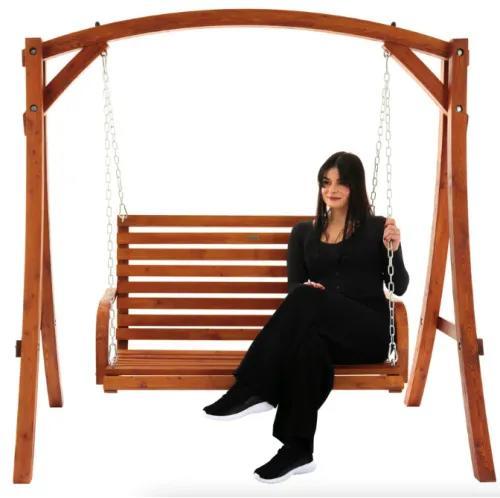 Натуральна деревина та надійна конструкція