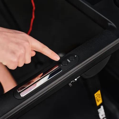 Керуйте без зупинок - прямо з рукояток