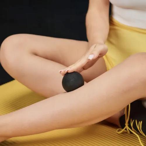 Гладкий масажний м'ячик