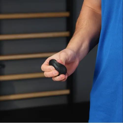 Терапевтичний м'яч для стискання