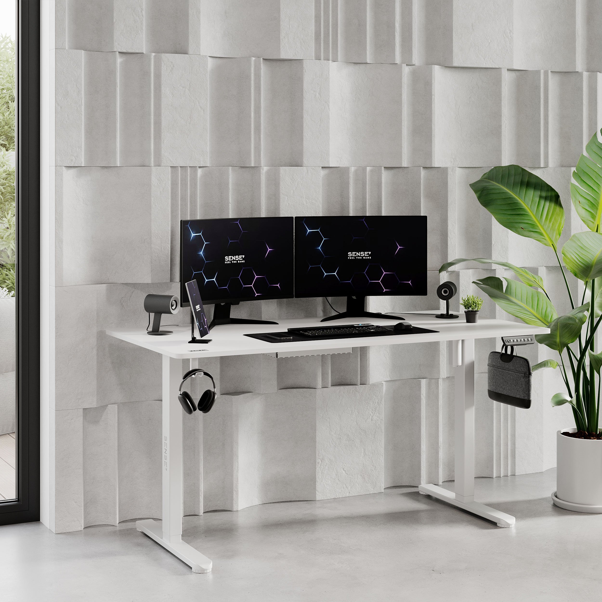 Стіл з регулюванням висоти електричний Sense7 Nojo 140×70 см білий