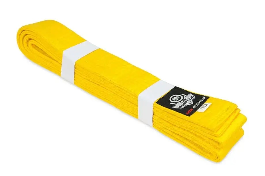pas do karate żółty