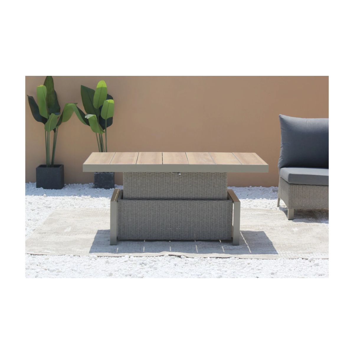 Ramiz Techorattan Grey